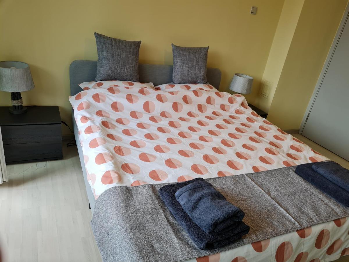 Spacious Apartment "Sunny Sofia" In The Heart Of Varna City Esterno foto